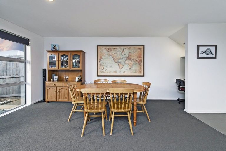 Photo of property in 4/20 Old Red Barn Road, Halswell, Christchurch, 8025