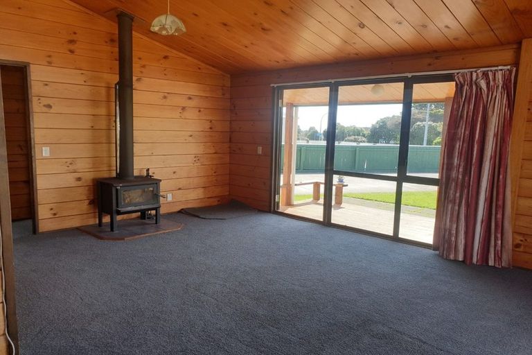 Photo of property in 47 Gardenia Avenue, Bell Block, New Plymouth, 4312