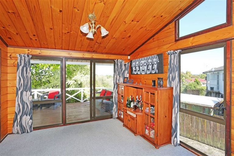 Photo of property in 3 Wesleydale Place, Papakura, 2110