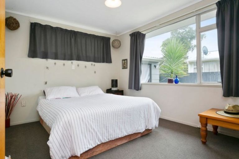 Photo of property in 76 Browning Street, Leamington, Cambridge, 3432