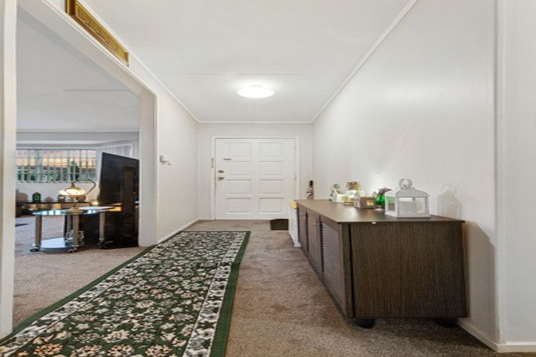 Photo of property in 1 Trounson Avenue, Clendon Park, Auckland, 2103