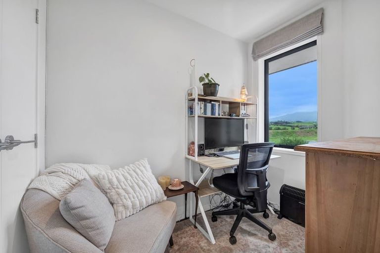 Photo of property in 2b Gossling Street, Okato, 4335