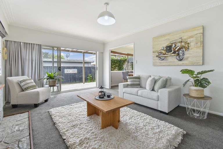 Photo of property in 100 Fitzroy Street, Papatoetoe, Auckland, 2104