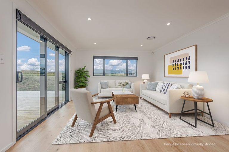 Photo of property in 42 Silicon Way, Fitzherbert, Palmerston North, 4410