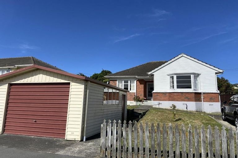 Photo of property in 9 Bould Street, Johnsonville, Wellington, 6037