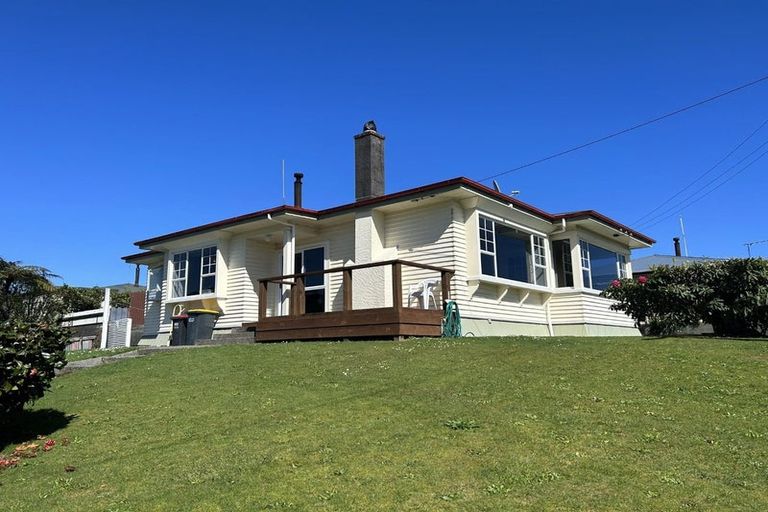 Photo of property in 3 Miro Street, Karoro, Greymouth, 7805