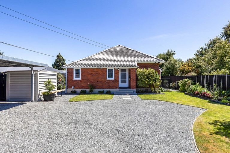 Photo of property in 19 Coopers Road, Dallington, Christchurch, 8061