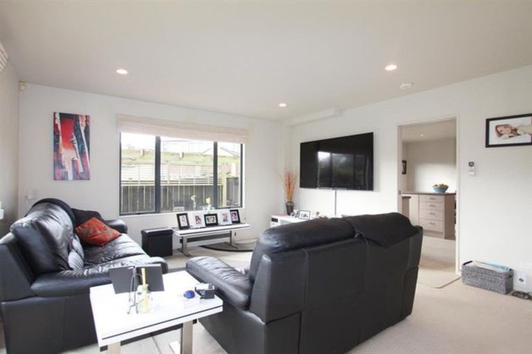 Photo of property in 10 Dawood Place, The Gardens, Auckland, 2105
