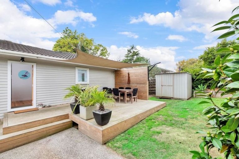 Photo of property in 4 Brunner Road, Glen Eden, Auckland, 0602