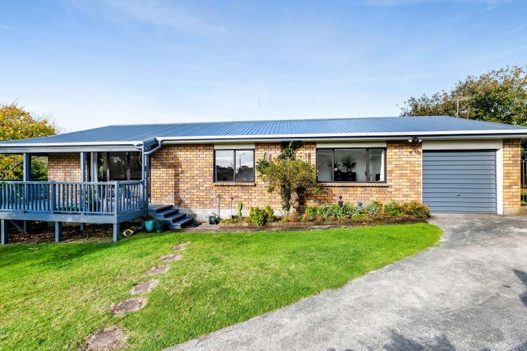 Photo of property in 24 Poplar Grove, Whalers Gate, New Plymouth, 4310