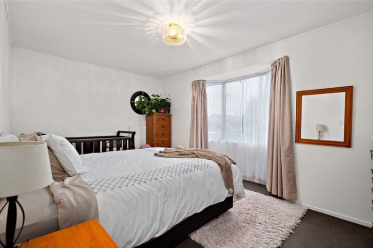 Photo of property in 1/63a Colwill Road, Massey, Auckland, 0614