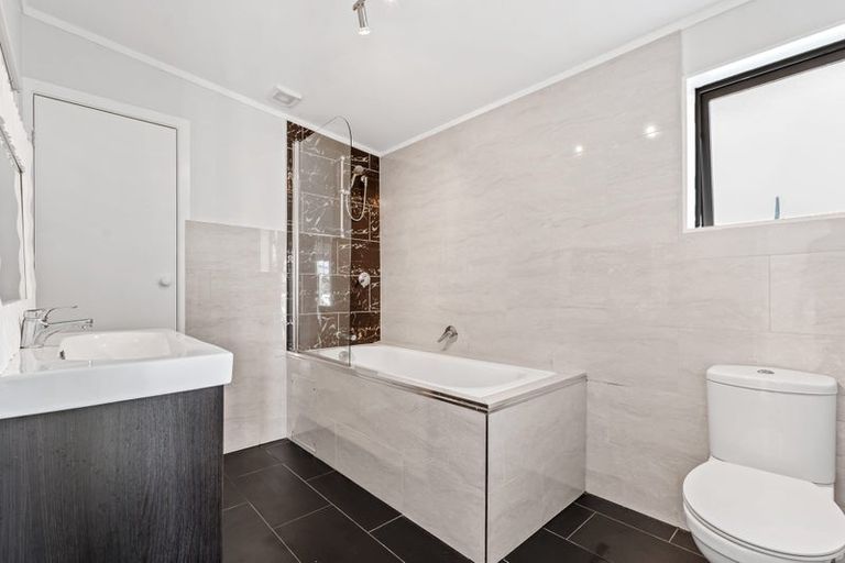 Photo of property in 7 Vipond Road, Stanmore Bay, Whangaparaoa, 0932