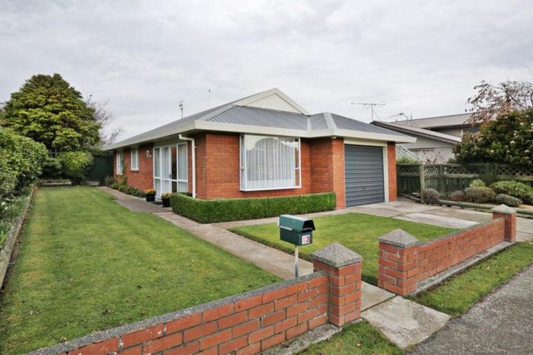 Photo of property in 43 Dublin Street, Windsor, Invercargill, 9810
