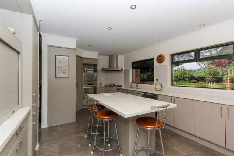 Photo of property in 12 Manuka Place, Whalers Gate, New Plymouth, 4310