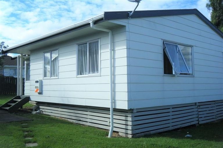 Photo of property in 2/119 Flat Bush Road, Clover Park, Auckland, 2023