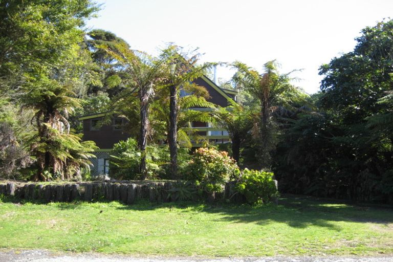 Photo of property in 6 Te Kuru Lane, Pukawa Bay, Turangi, 3381