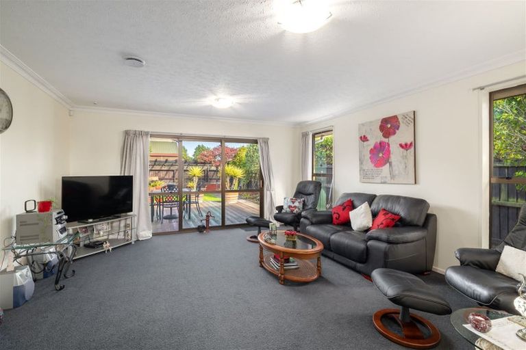 Photo of property in 49 Briarmont Street, Avondale, Christchurch, 8061
