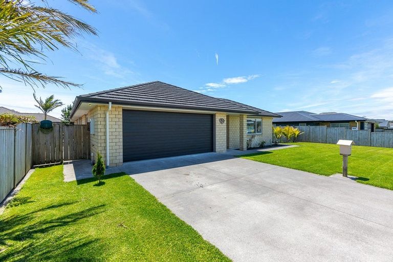 Photo of property in 11 Rawiri Drive, Bell Block, New Plymouth, 4312