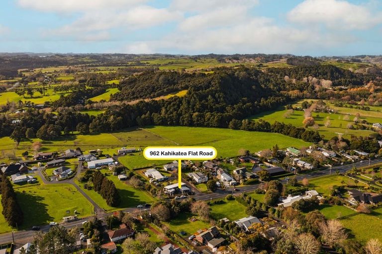 Photo of property in 962 Kahikatea Flat Road, Waitoki, Kaukapakapa, 0871