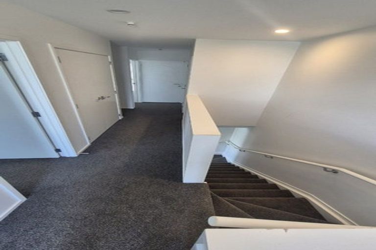 Photo of property in 16 Cessna Crescent, Mangere, Auckland, 2022