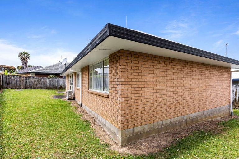 Photo of property in 2/44 Wai Iti Place, Clendon Park, Auckland, 2103