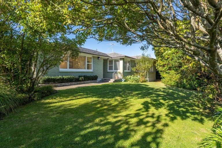 Photo of property in 5 Leybourne Avenue, Waikanae, 5036