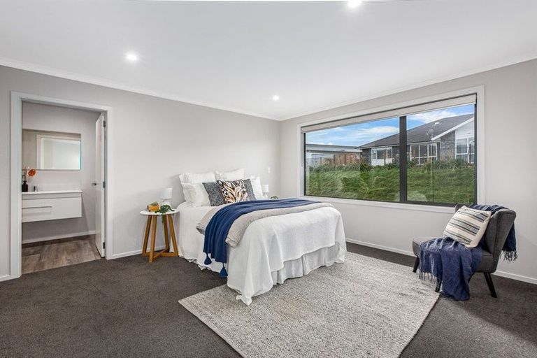 Photo of property in 18a Omaka Place, Aotea, Porirua, 5024