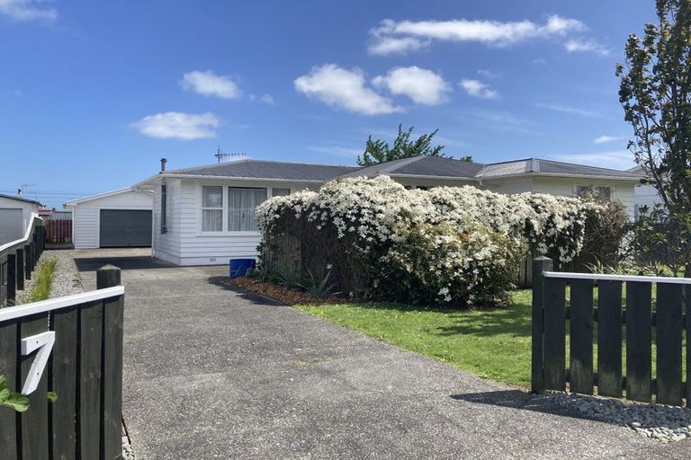 Photo of property in 7 Cobham Street, Levin, 5510