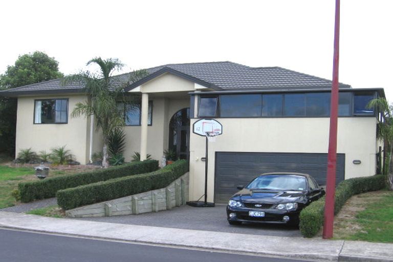 Photo of property in 4 Jadewynn Drive, Massey, Auckland, 0614
