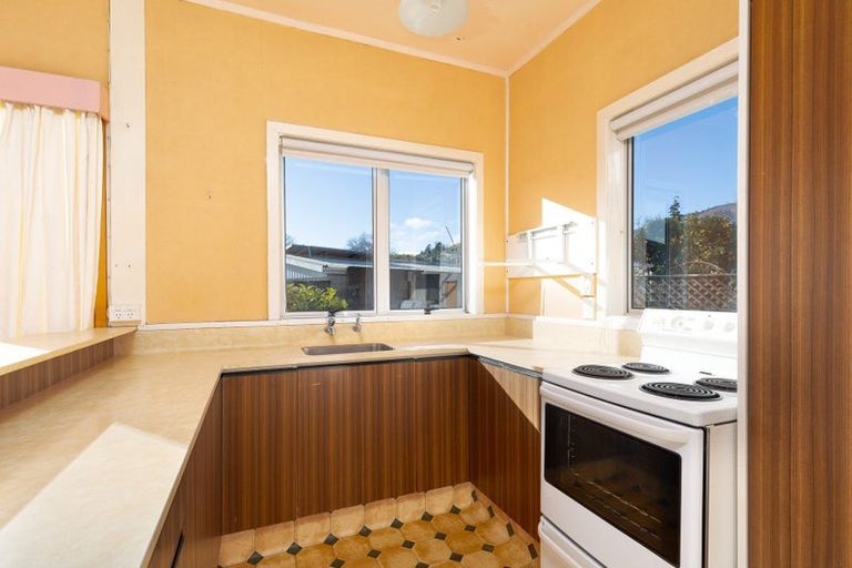 Photo of property in 1/11 Sadlier Street, Stoke, Nelson, 7011