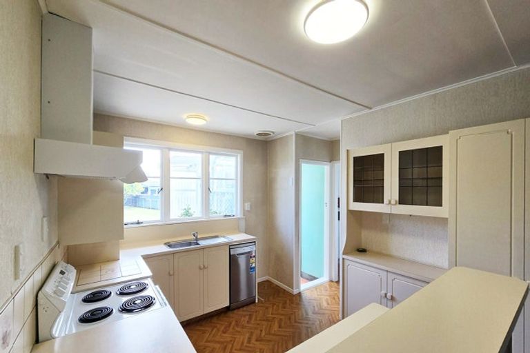 Photo of property in 10 Cornwall Road, Taradale, Napier, 4112