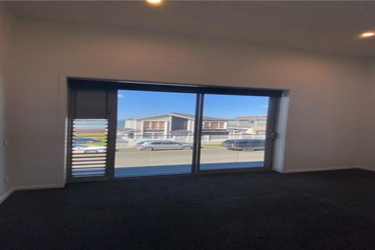 Photo of property in 3 Gunn Way, Hobsonville, Auckland, 0616