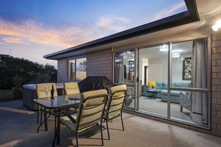 Photo of property in 9 Adler Drive, Ohauiti, Tauranga, 3112