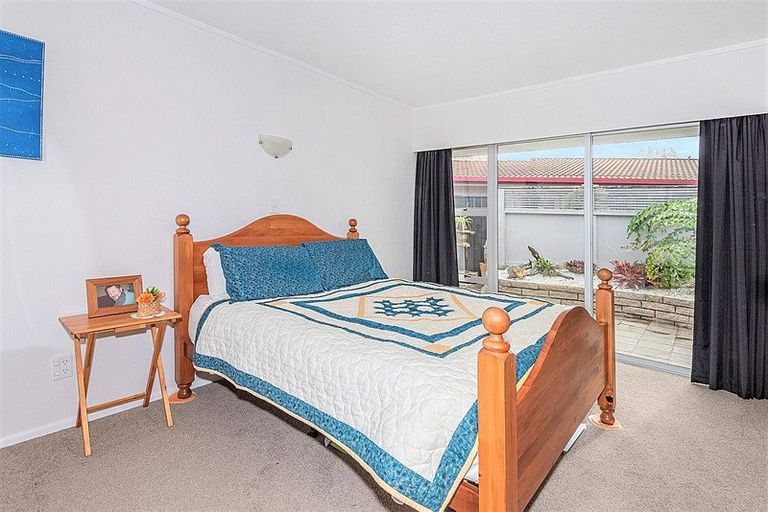 Photo of property in 6 Ranfurly Place, Te Kamo, Whangarei, 0112