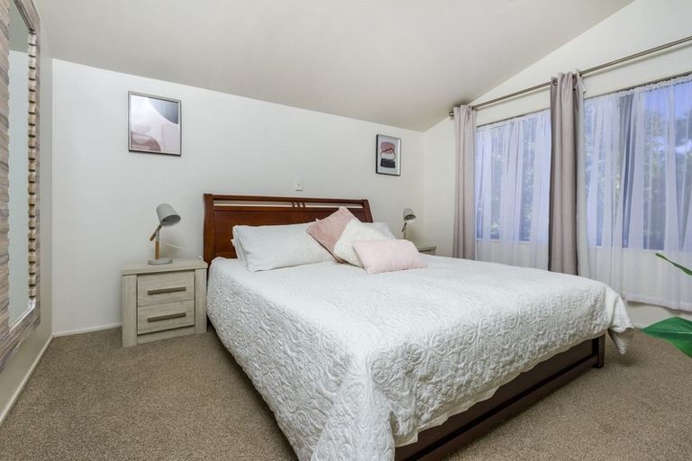 Photo of property in 3a Domain Road, Weymouth, Auckland, 2103