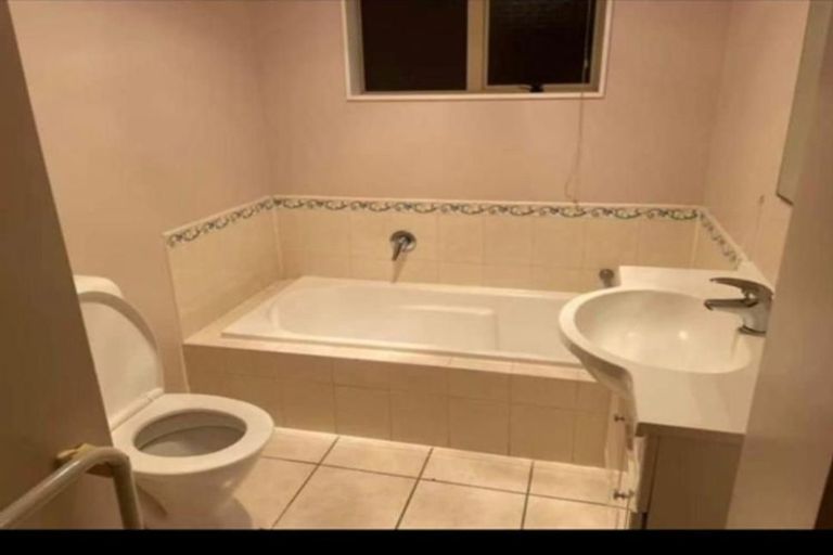 Photo of property in 23 Raphoe Road, Flat Bush, Auckland, 2019