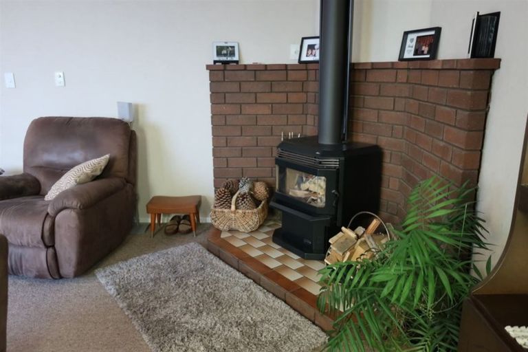 Photo of property in 8 Clyde Carr Crescent, Waimataitai, Timaru, 7910