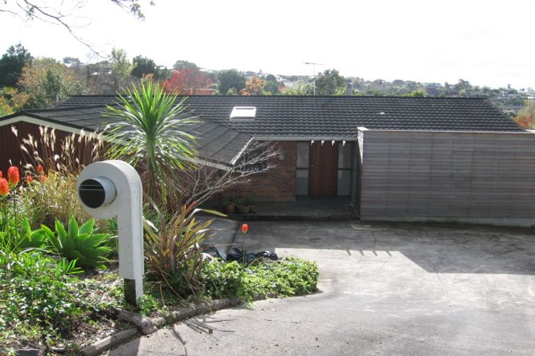 Photo of property in 9 Surville Place, Mairangi Bay, Auckland, 0630