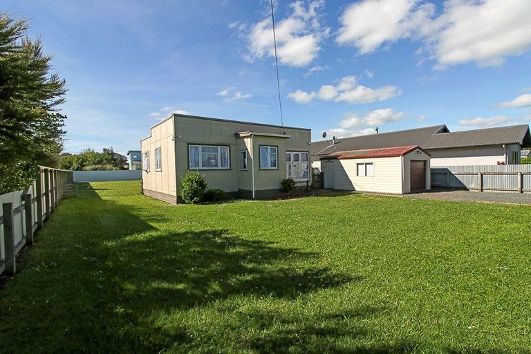 Photo of property in 11 Linklater Avenue, Foxton Beach, Foxton, 4815