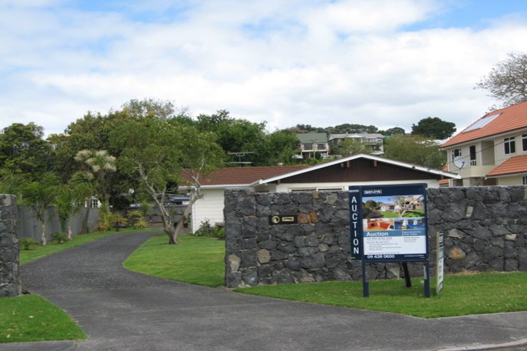 Photo of property in 10 Laurence Street, Manly, Whangaparaoa, 0930