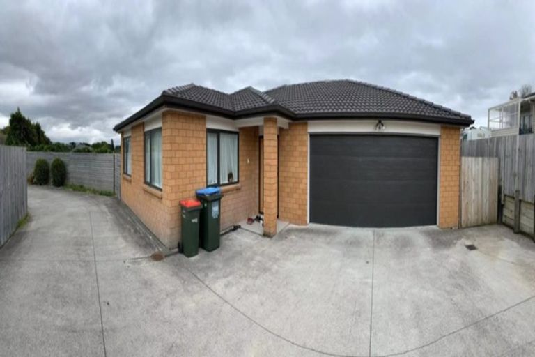 Photo of property in 236a Whitney Street, Blockhouse Bay, Auckland, 0600