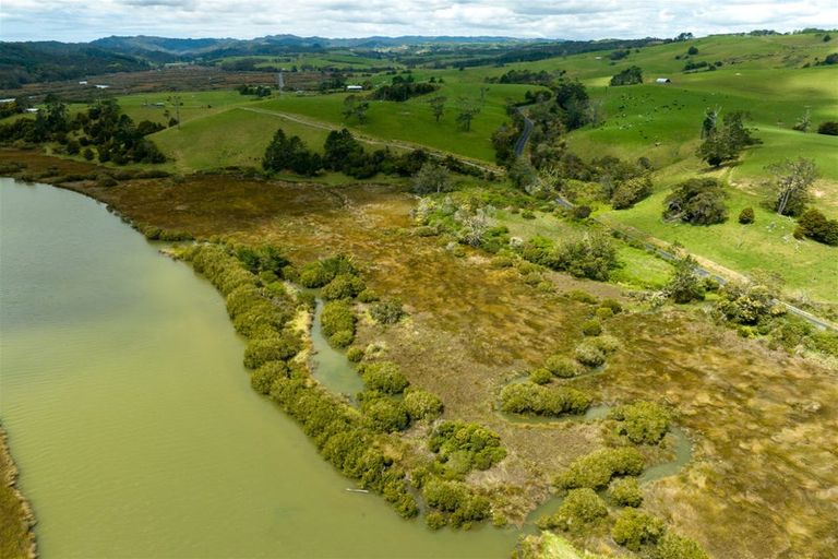 Photo of property in 127 Waikare Road, Kawakawa, 0282