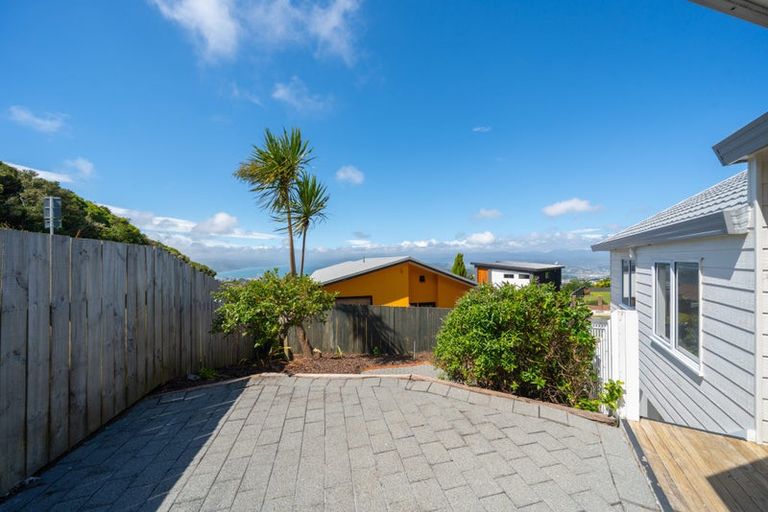 Photo of property in 50a Ashton Fitchett Drive, Brooklyn, Wellington, 6021