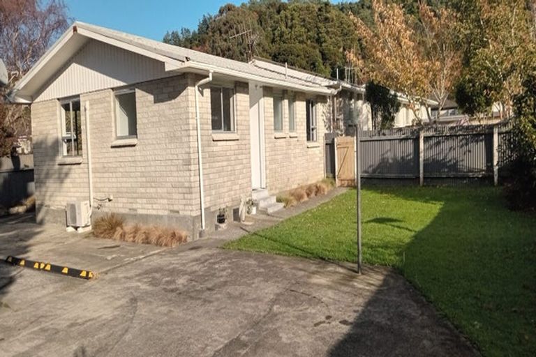 Photo of property in 186d Wellington Road, Wainuiomata, Lower Hutt, 5014