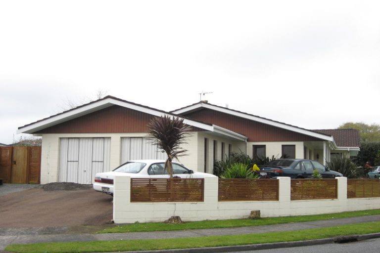 Photo of property in 50 Manu Crescent, Upper Vogeltown, New Plymouth, 4310