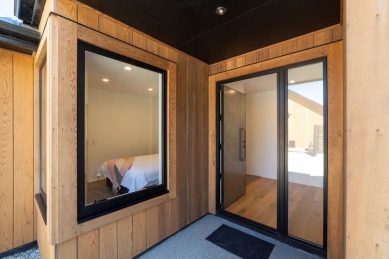 Photo of property in 43 Mcadam Drive, Jacks Point, Queenstown, 9371