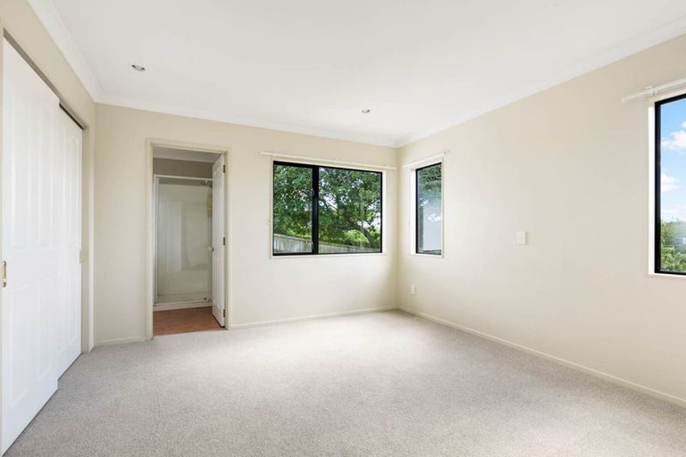 Photo of property in 8a Stembridge Avenue, Pukekohe, 2120