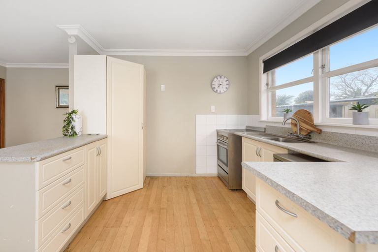 Photo of property in 2/566 Maunganui Road, Mount Maunganui, 3116