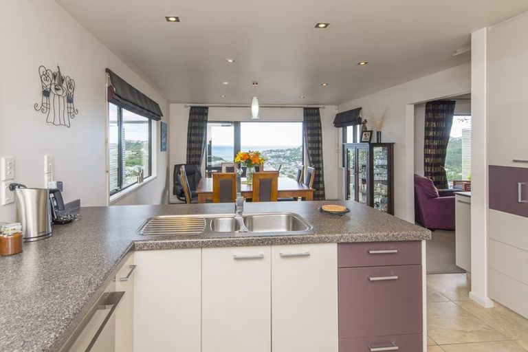 Photo of property in 7 Bay Lair Grove, Island Bay, Wellington, 6023