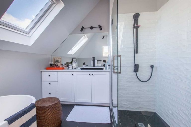 Photo of property in 82b Idris Road, Fendalton, Christchurch, 8052